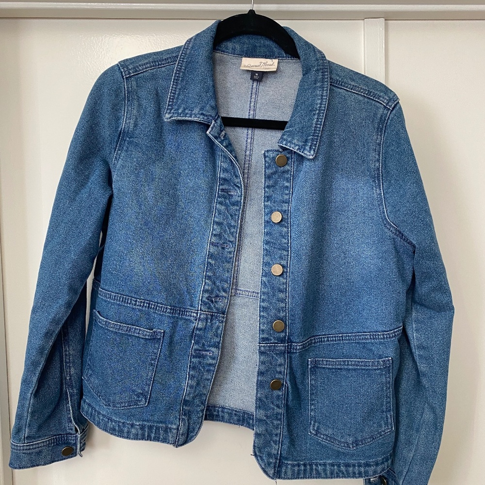Universal Thread Women's size Medium Denim Jacket